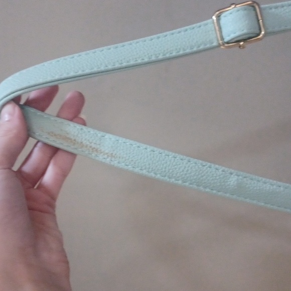 Wanted to gift it away because not my style anymore! - Picture 5 of 5